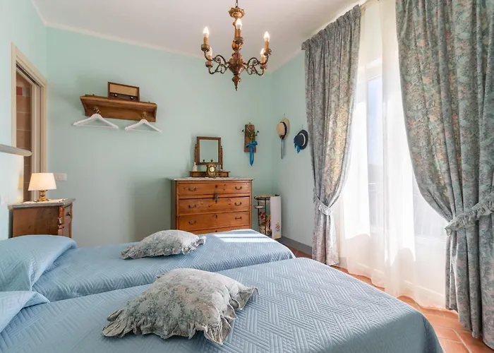 Casa Del Nonno Bingheri - Vencaglia Фермерський будинок *