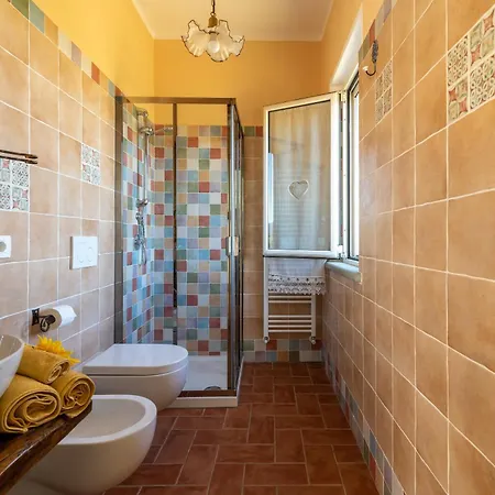 Casa Del Nonno Bingheri - Vencaglia Farmház